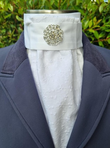 Era lyndal white embroidered - era,