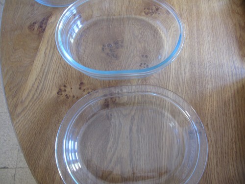 Oval pyrex hostess - x,