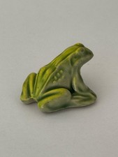 Bright Green Lively Vintage