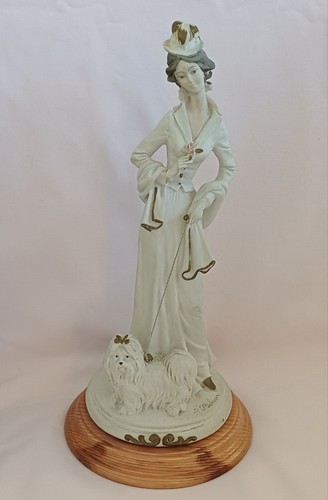 Belcari lady dog - lady,