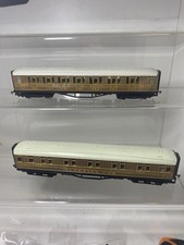 2 X  OO GAUGE HORNBY  LNER