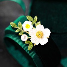 Art Deco Style Luxury White