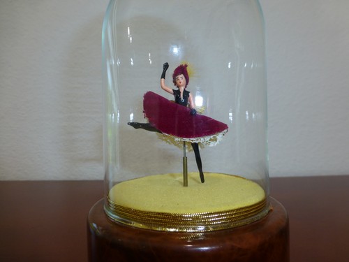 Vintage reuge dancing - vintage,