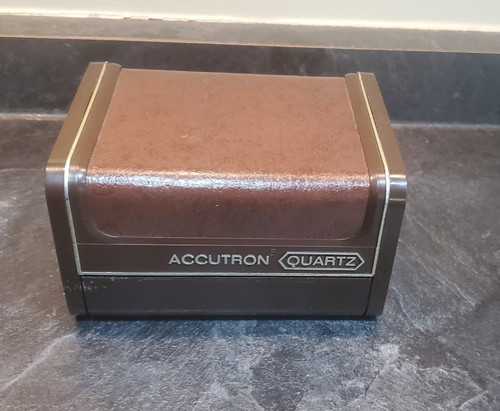 Vintage bulova accutron quartz - bulova,