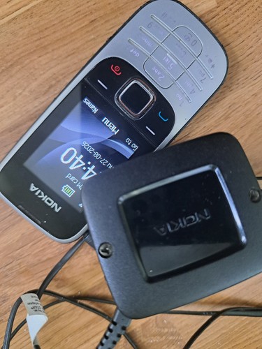 Nokia 2330c 2330 with - , charger