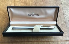 Modern Sheaffer Crest fountain pen, in box with converter, 18k fine nib