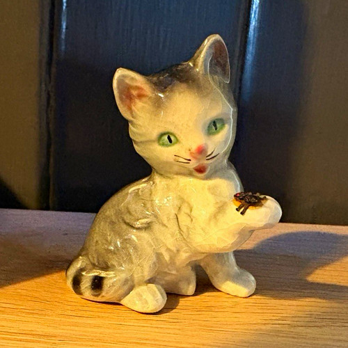 Wade ceramic pottery cat - wade,