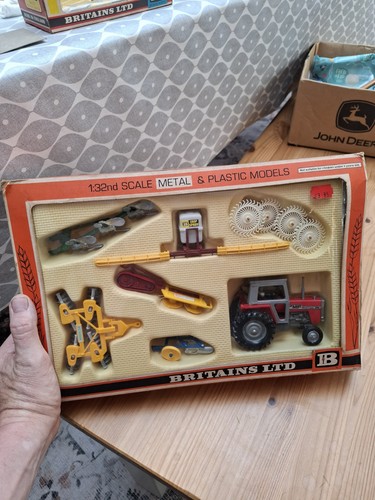 Britains farm toys vintage - farm,