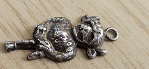 Vintage silver charm - silver, –