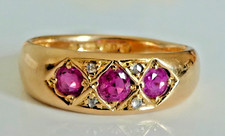 STUNNING ANTIQUE VICTORIAN 18ct GOLD  RUBY & DIAMOND RING Size P 1/2   7.4 grams