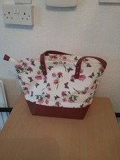 NEW WITHOUT TAGS NATHALIE ANDERSEN FLOWERS AND BUTTERFLIES LARGE LINED BAG