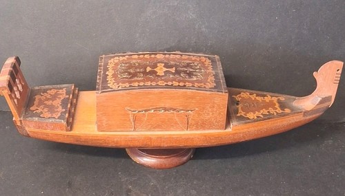 Vintage venitian gondola - vintage,