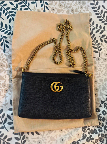 Gucci black leather - gucci, logo