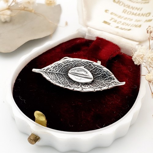Antique victorian leaf 900 - victorian,