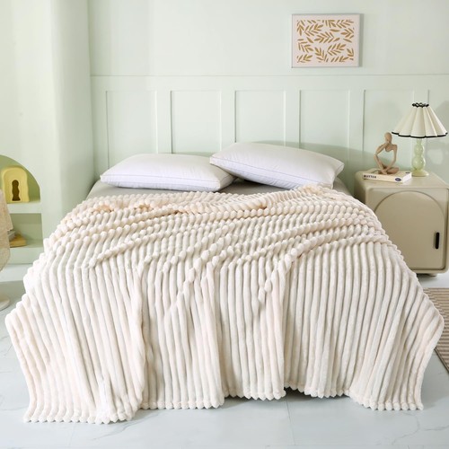 Opulent living throw - living,