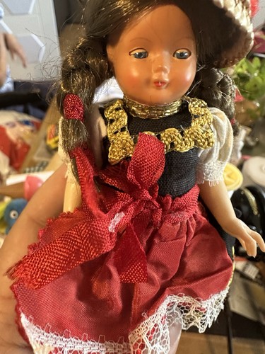 Vinatge small doll - vinatge,