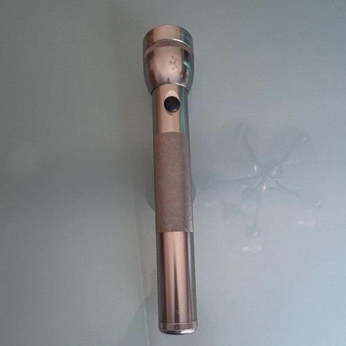 Mag lite silver flashlight - silver,