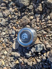 JAGUAR DAIMLER HUB CAP WHEEL