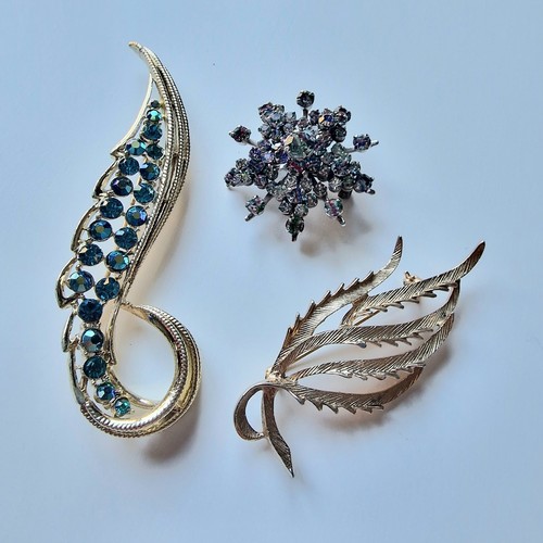Vintage joblot brooches - joblot, of