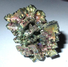Lovely intricate Bismuth metallic crystal like form 3.5 x 2.5 cm - 32.21g