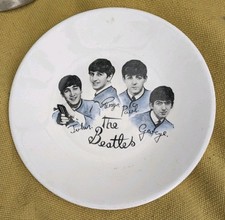 Vintage pottery side - side, plate