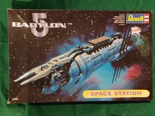 Revell / Monogram  Babylon 5 Space Station Model Kit 04830 - Never Built