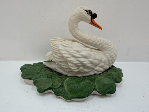 Boehm swan figurine - figurine,