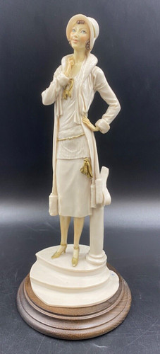 Miniature statue figurine - statue,