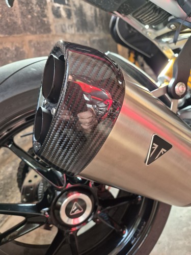 Triumph speed triple 1200rs - triple,
