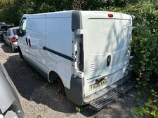 2005 VAUXHALL VIVARO WHITE VAN