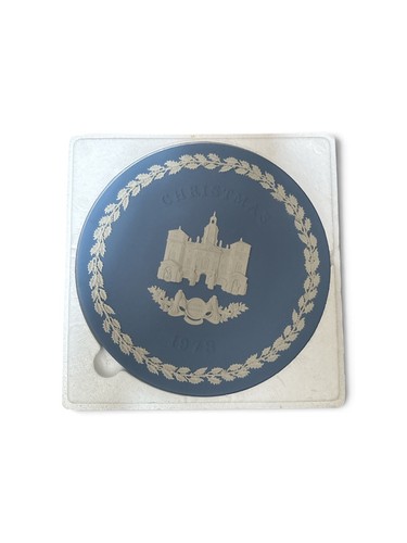 Wedgwood blue plate christmas - wedgwood,