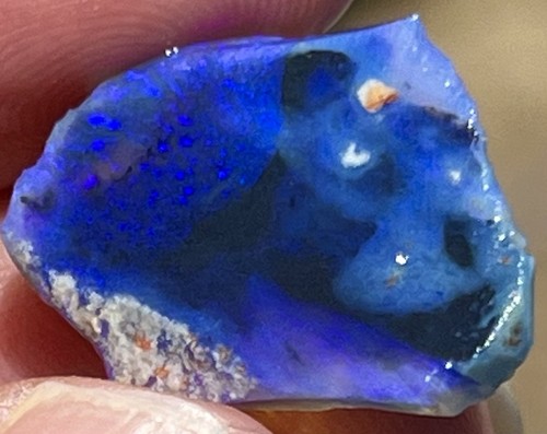 Black opal chinese writing - opal,