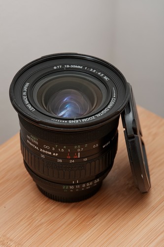 Cosina 35mm 5 - af, f/3.5-4.5