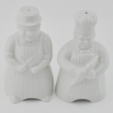 2x VTG Pie Funnel Butcher &