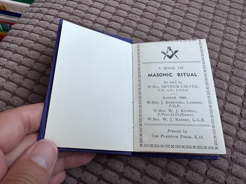 Book masonic ritual 1945 - masonic,