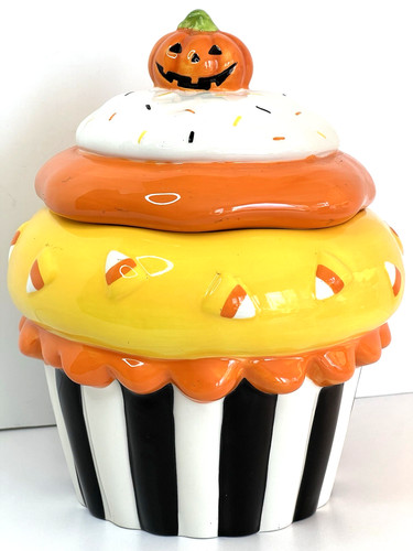 Halloween pumpkin cupcake - halloween,