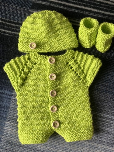 Hand knitted dolls clothes - dolls,