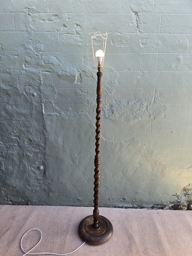 Oak barley twist standard lamp - oak,
