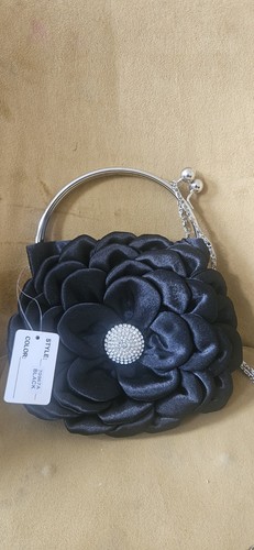 Black satin flower - black,