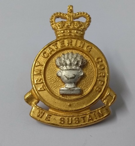 Vintage hat badge british army - hat,