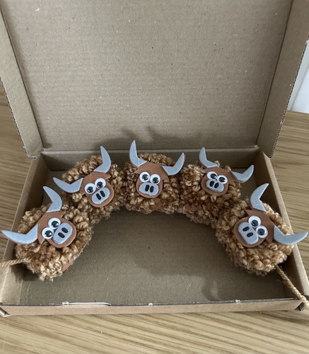 Pompom wool highland cow - pompom,