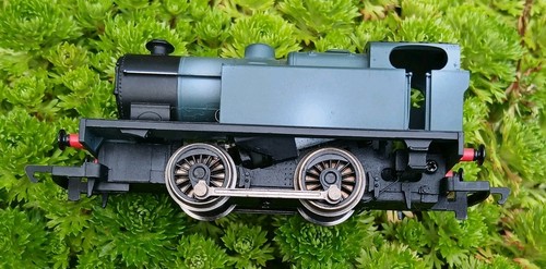 Hornby locomotive engine - locomotive, oo