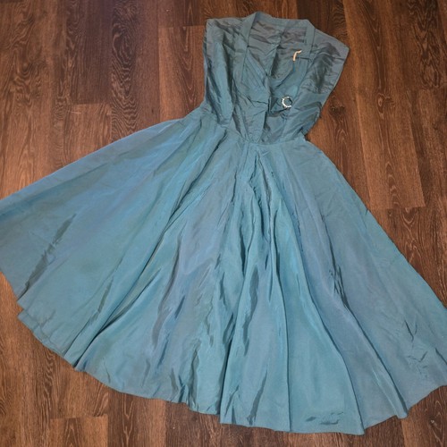 Vintage 1950s green line - , a