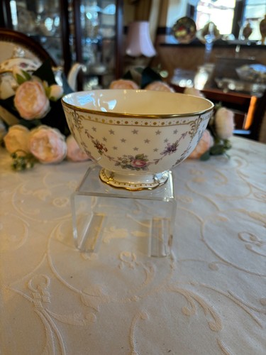 Royal crown derby antionette - crown,