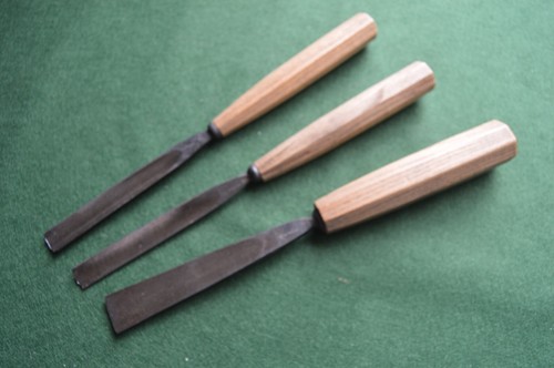 Three woodcarving gouges - , by