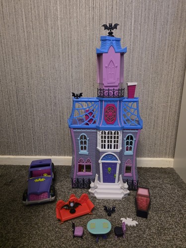 Disney junior vampirina scare - disney,