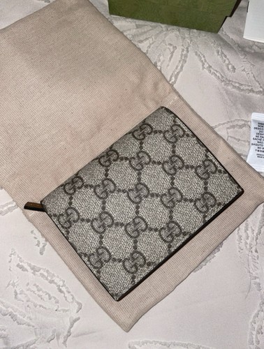 Gucci small brown - gucci,