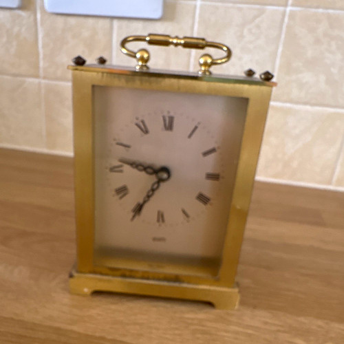 Gold carriage style - gold, metal