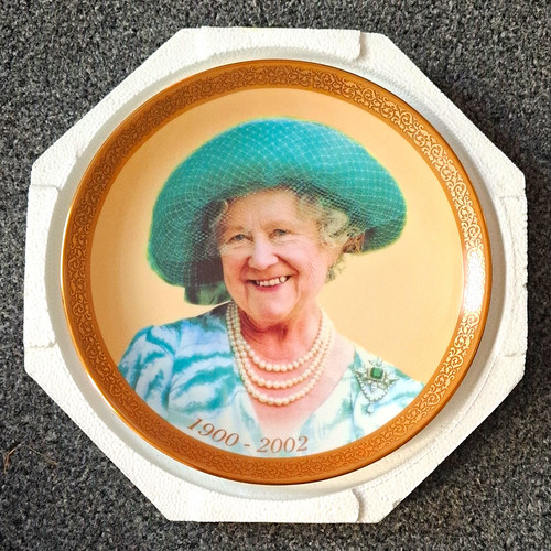 Davenport pottery queen the - queen, of