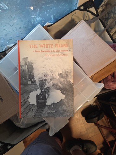 The white plume - white,